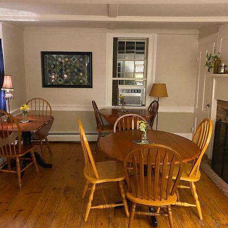Black Boar Inn أوجونكويت المظهر الخارجي الصورة